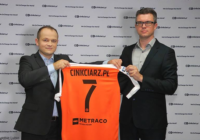 Cinkciarz nie zwalnia tempa