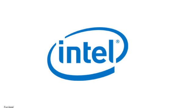 Michael Phelps korzysta z Intela