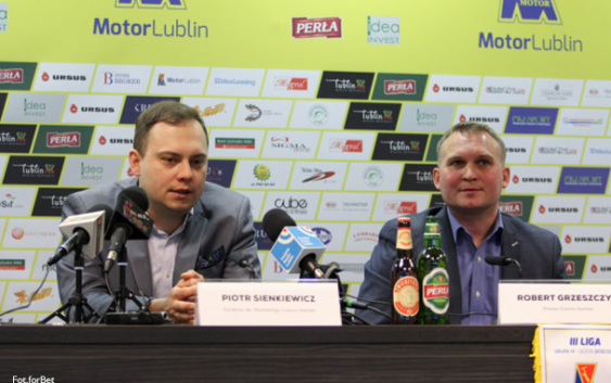 Piotrem Sienkiewiczem – Dyrektor ds. Marketingu forBet